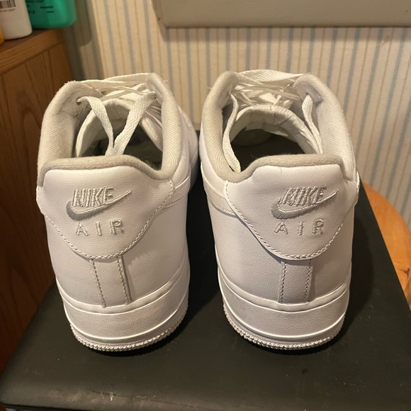 Nike Supreme Air Force One Low White Size 11.5 - Picture 4 of 6